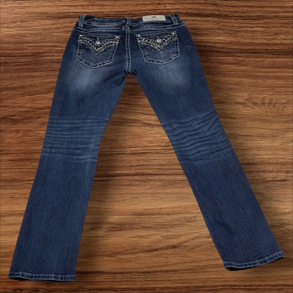 Miss Me Easy Straight Embellished Mid-Rise Blue Jeans Women Size 28 - Picture 7 of 16